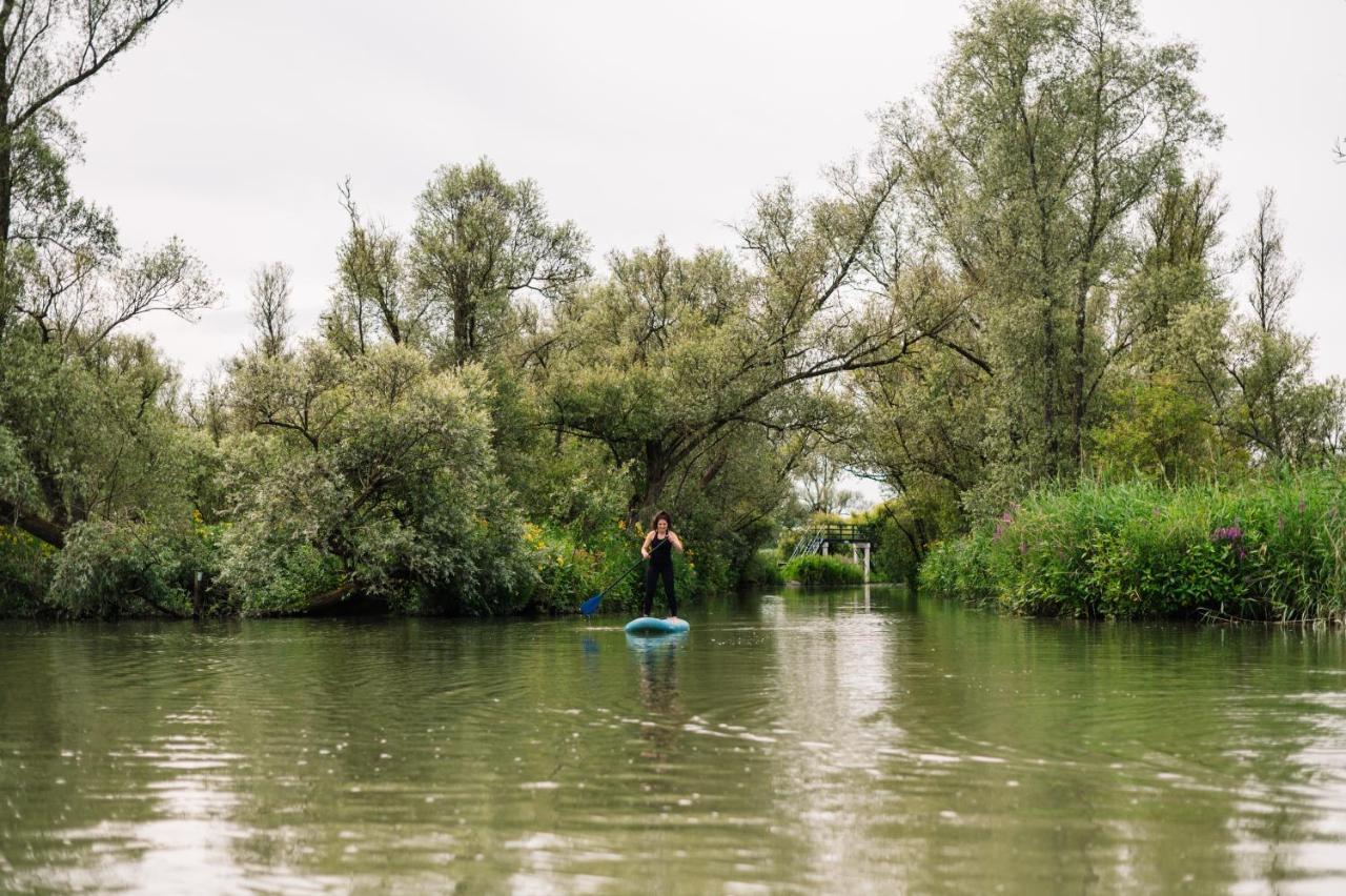Stayokay Hostel Dordrecht - Nationaal Park De Biesbosch エクステリア 写真
