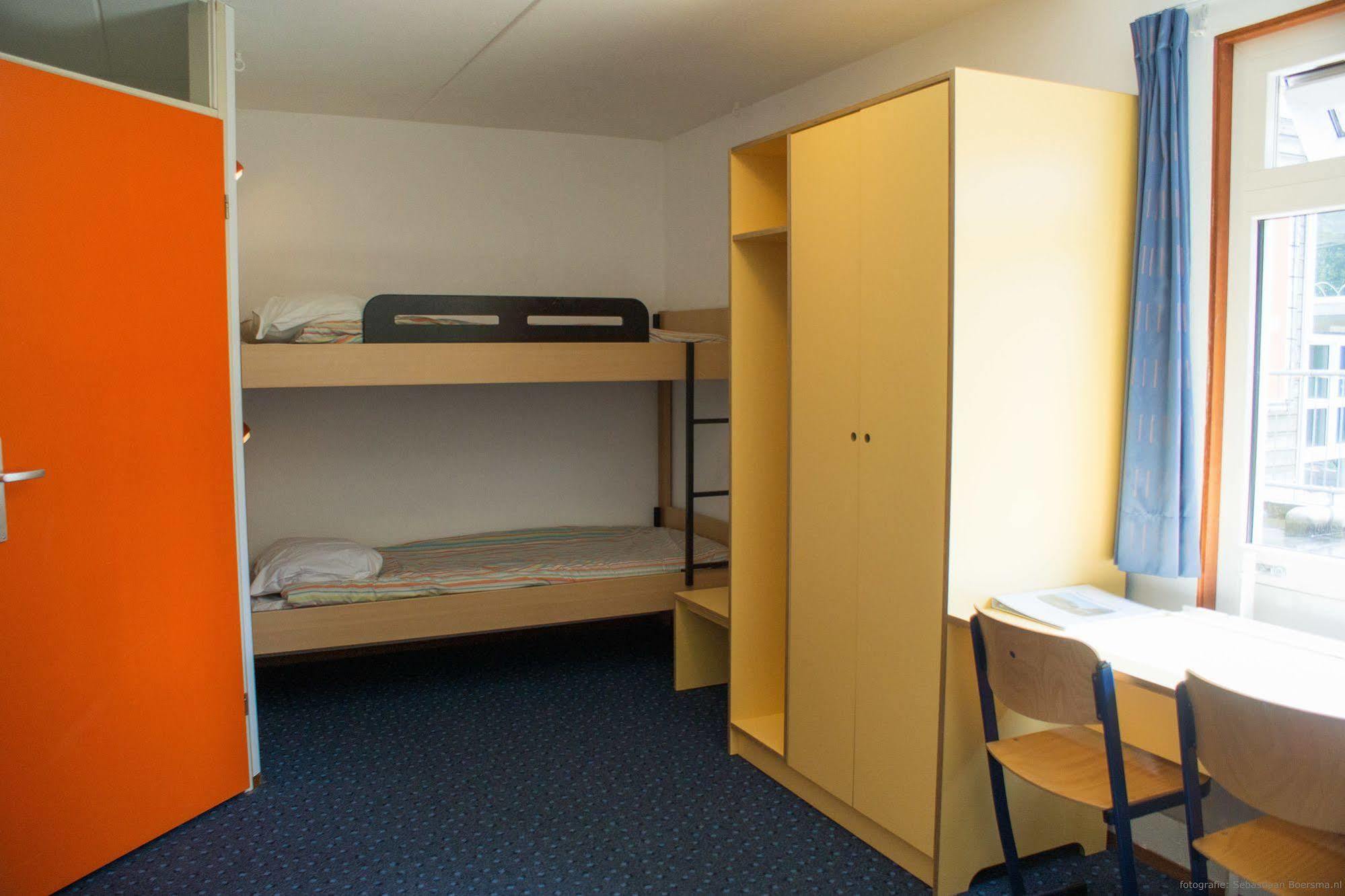Stayokay Hostel Dordrecht - Nationaal Park De Biesbosch エクステリア 写真