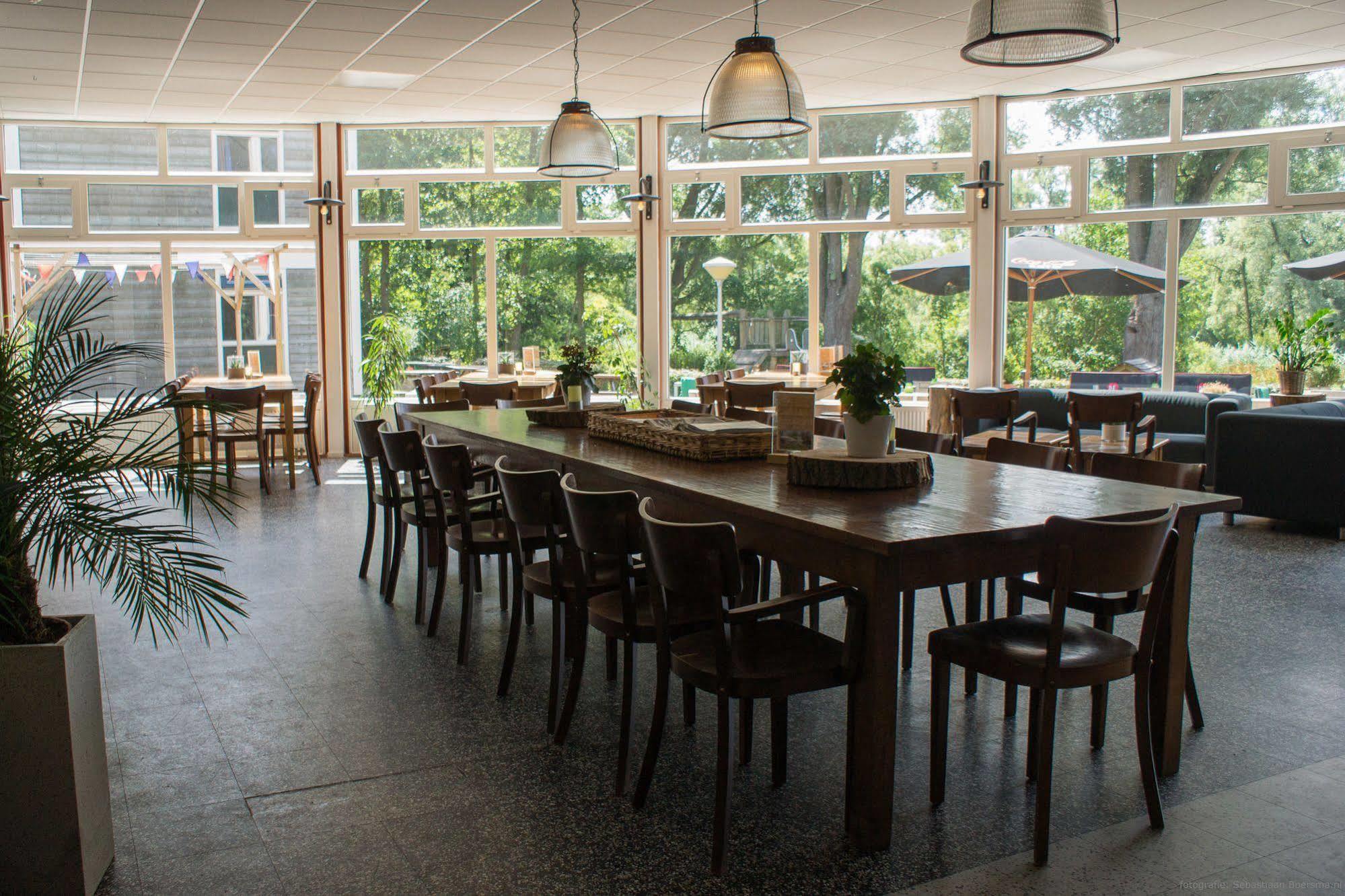 Stayokay Hostel Dordrecht - Nationaal Park De Biesbosch エクステリア 写真
