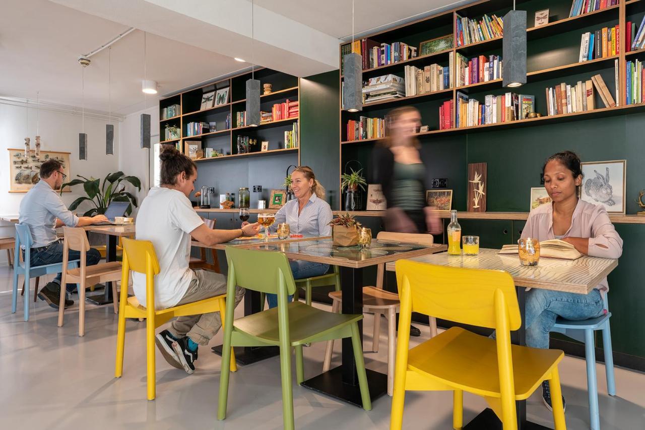 Stayokay Hostel Dordrecht - Nationaal Park De Biesbosch エクステリア 写真
